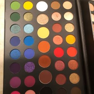 James Charles MINI PALLETE